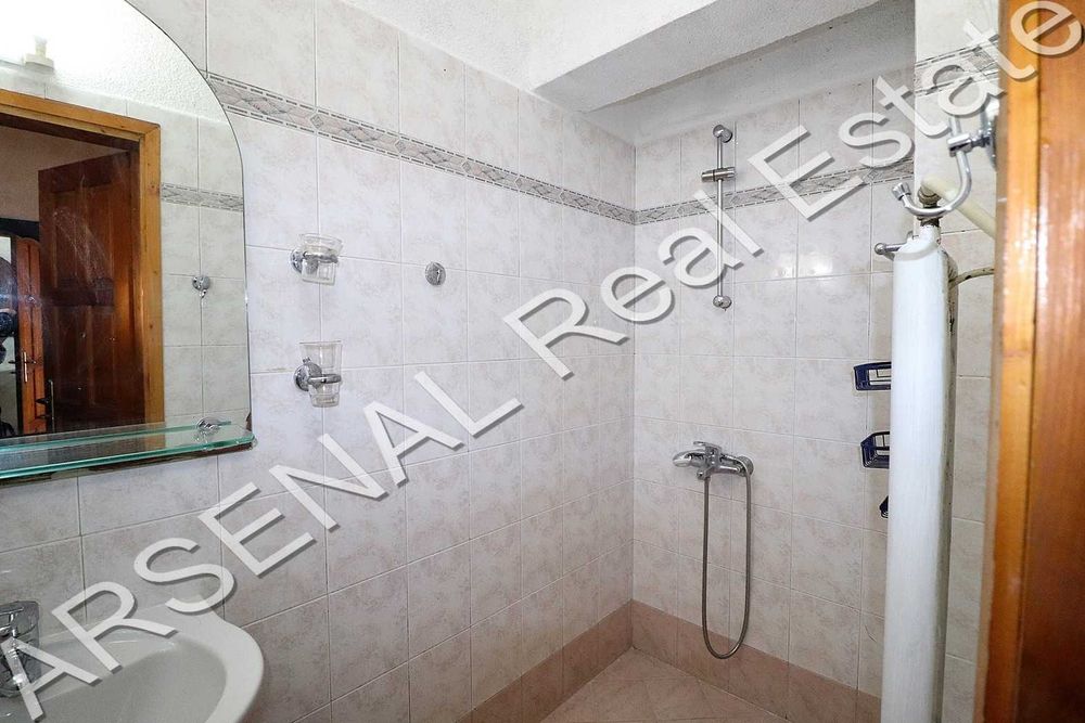 Дава се под наем Четиристаен апартамент в София, Гео Милев - 145 кв.м за 800 € - Снимка #8