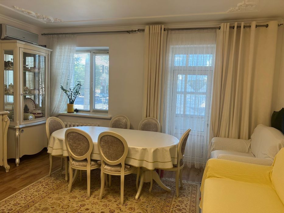 Квартира на Тауке хана пересечение Адырбекова