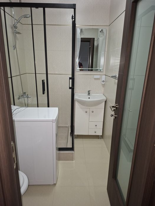 Vand garsoniera zona Burdea