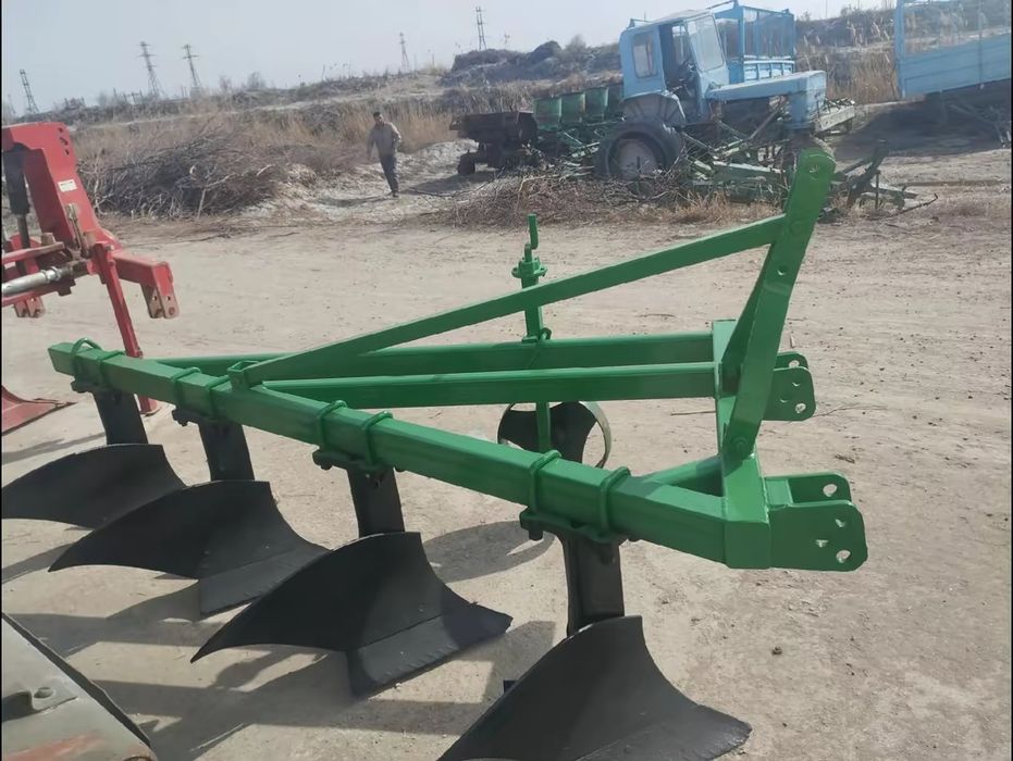 Плуглар сотилади