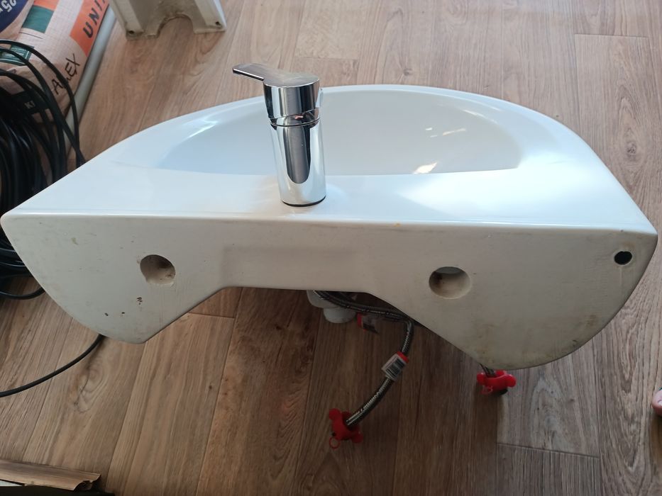 Ванна стальная, раковина