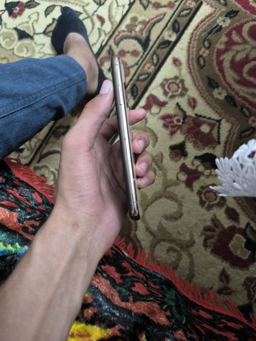 Iphone xs 64 gb usiliniy