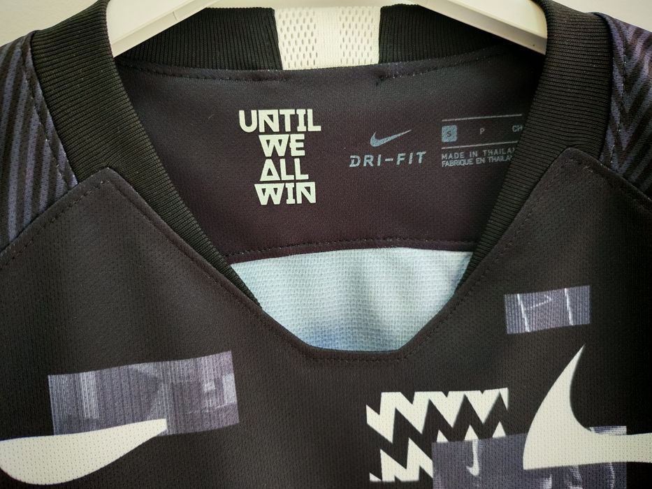 Дамска тениска Nike Dry History Month