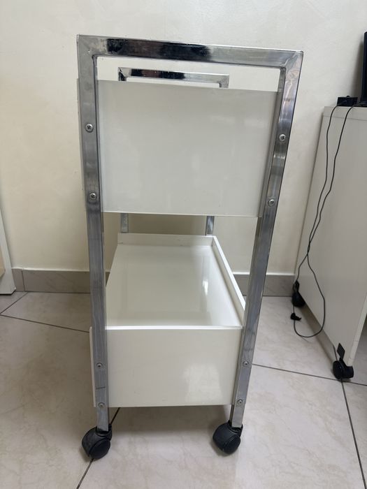 Продам помощник на колесиках