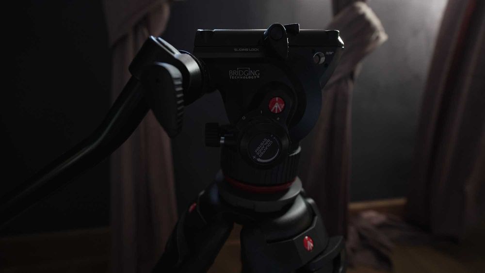 Видео статив чисто нов