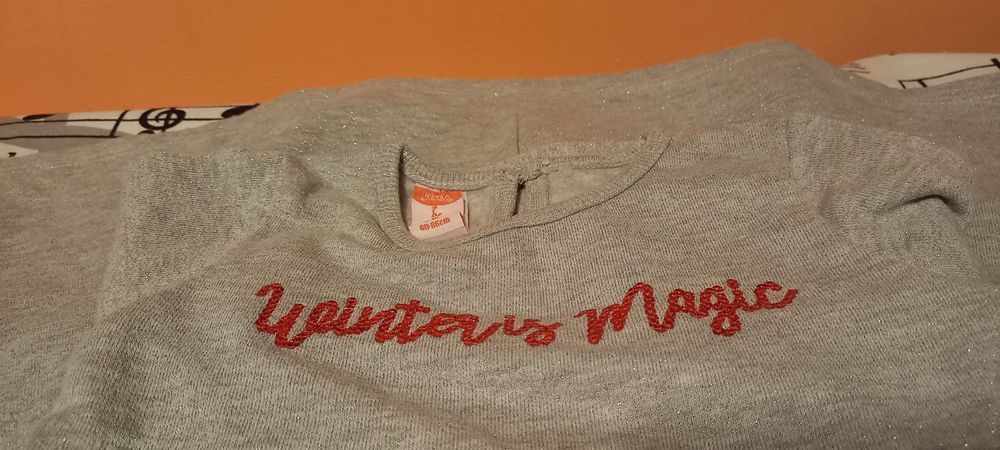 Две коледни роклички различни размери