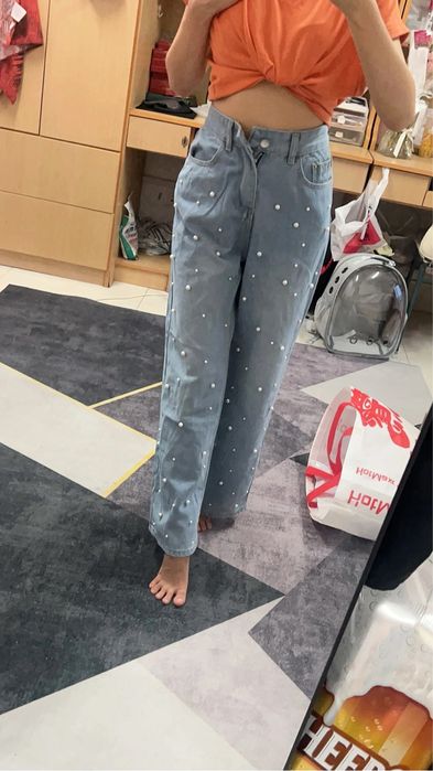 Новые джинсы с бусинками
