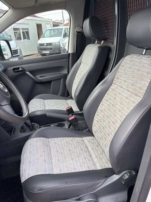 Vw cady 1.6 tdi 4buc  posibilitate rate