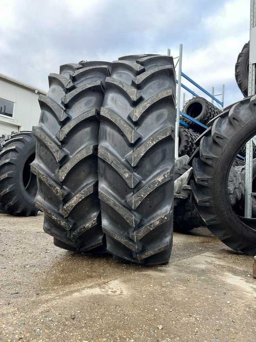 Anvelope noi marca OZKA 15.5-38 cu 12 pliuri pentru tractor spate