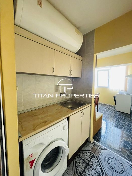 Дава се под наем Едностаен апартамент в Бургас, Изгрев - 46 кв.м за 331.5 € - Снимка #1