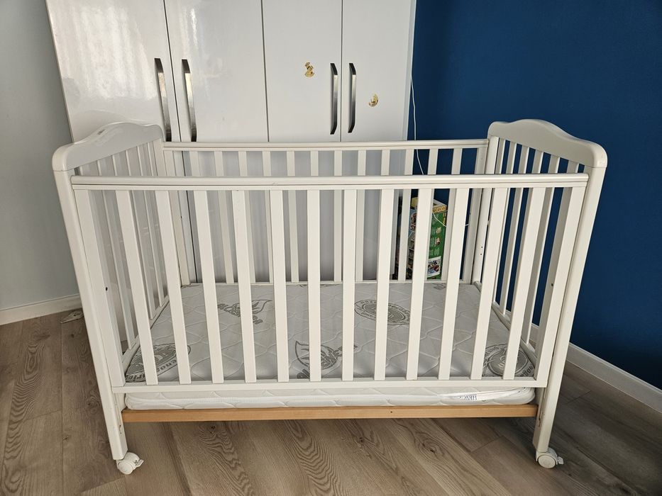 Бебешка кошара 140х70 см Baby Itala + Матрак с Алое Вера (Твърд за новородено)