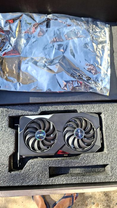 Видео карта AMD Rx6650xt