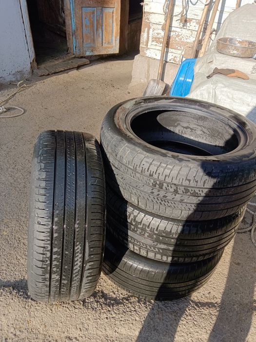 Продам шины 17 размер