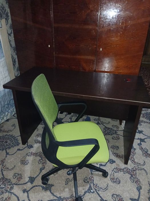 Офис стол ва стул сотилади холати яхши