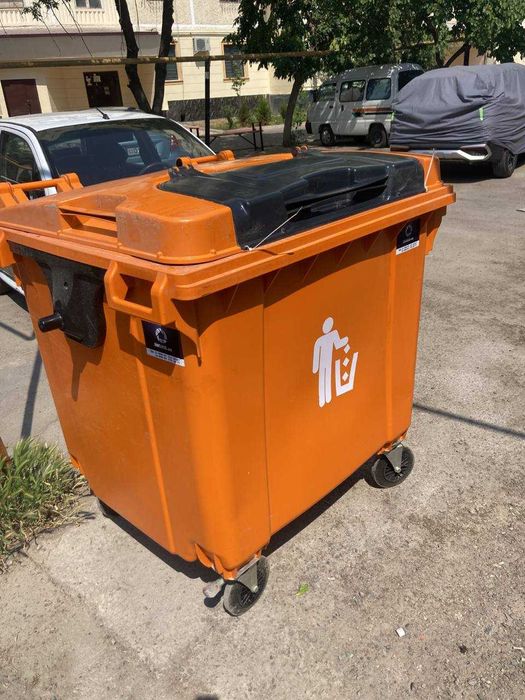 Мусорные контейнеры металлические в ассортименте