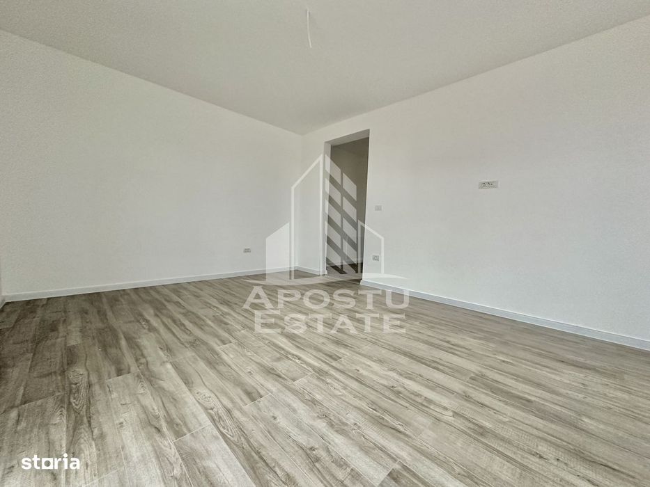 Apartament cu 2 camere, decomandat, bucatarie inchisa, terasa 13 mp — fotografia 3