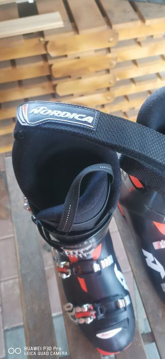 Echipament pentru schiori