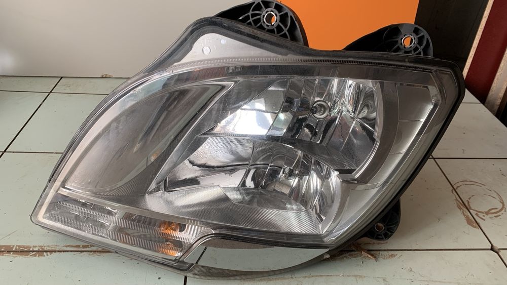 Фар за   DAF  XF