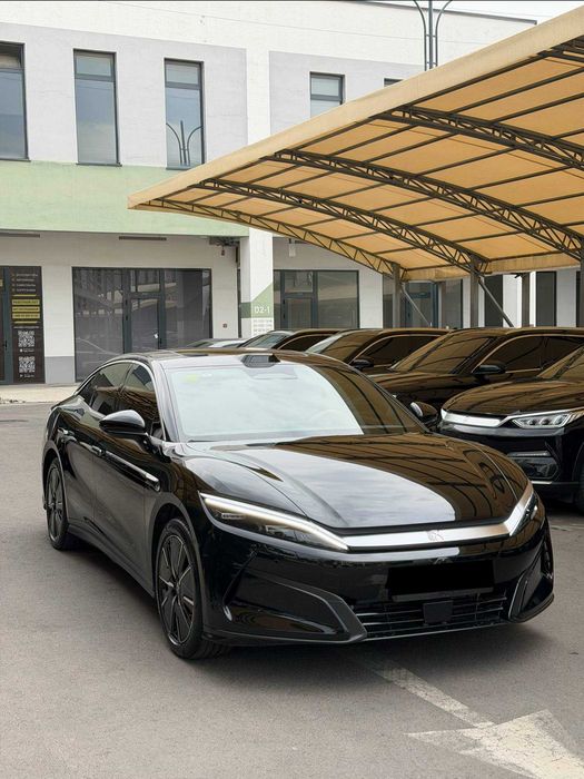 Byd han L 701km 2025й