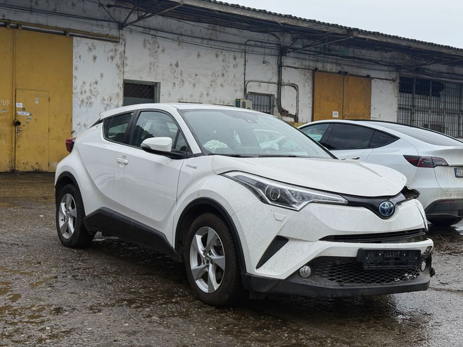 Toyota C-HR 2018 | 1.8 Hybrid | Auto Avariat
