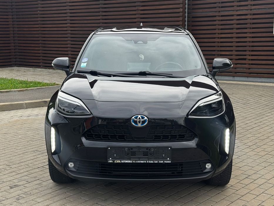 Toyota Yaris Cross 1.5VVT-i Hibrid 4x4 AWD Full Led KeylessGo Pack Navi Incalzire Scaune