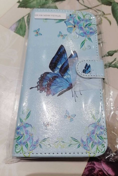 Продавам калъфчета тип тефтер за телефон Huawei nova Y70