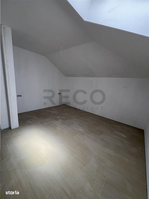RECO casa 5 camere în Santandrei