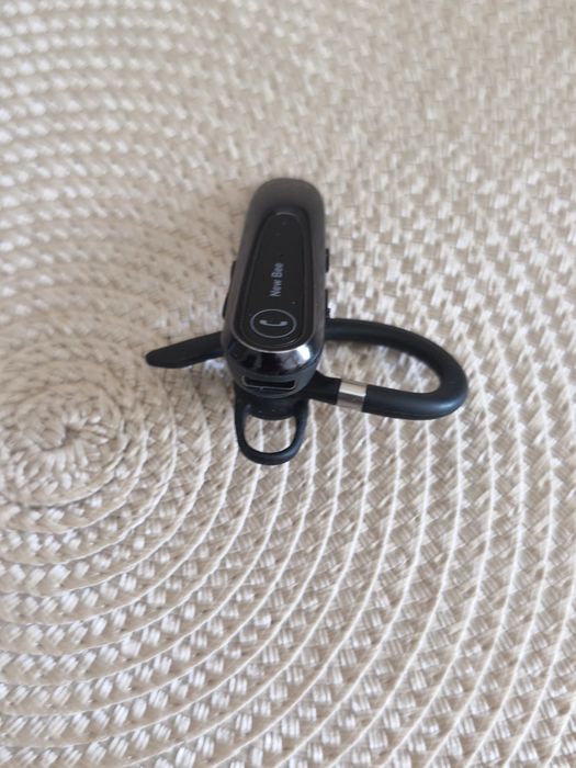 Casca Bluetooth New Bee + accesorii