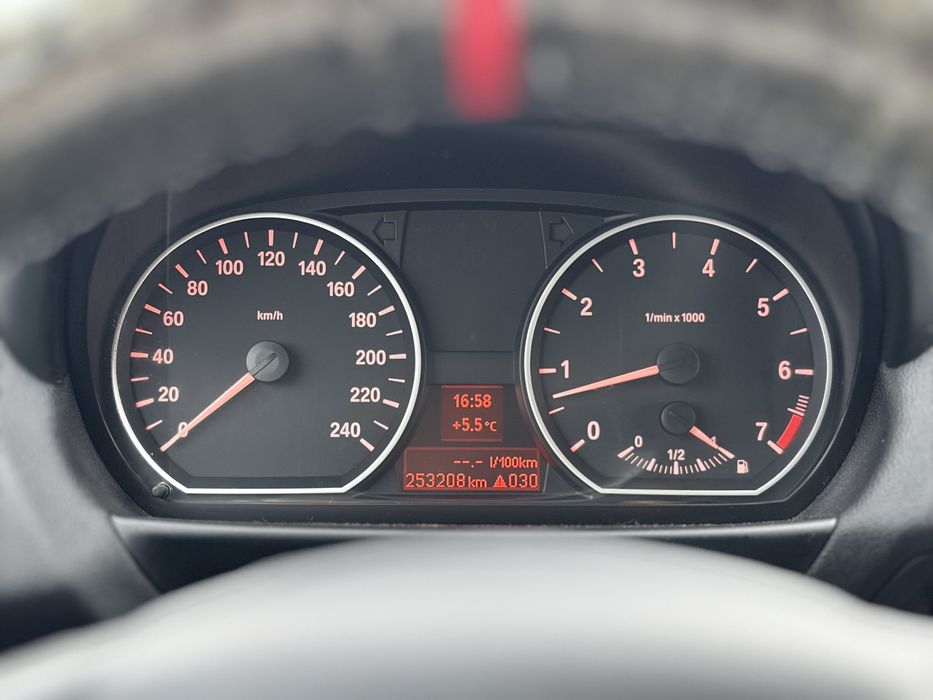 BMW Seria 1 | 120i E87 | Pachet M Interior & Exterior |