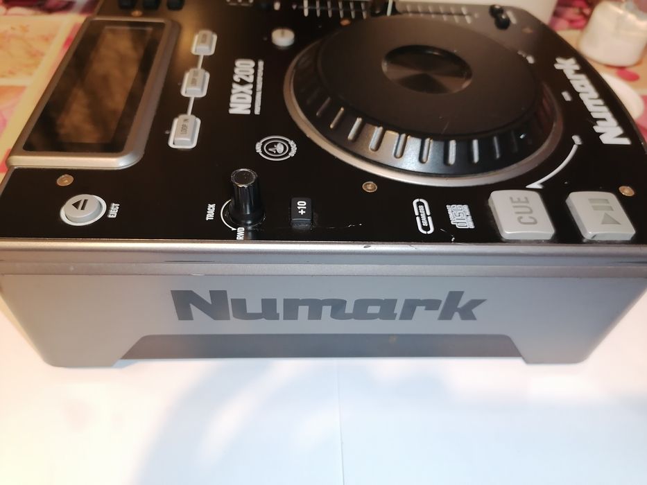 Dj CD Плеър Numark NDX-200