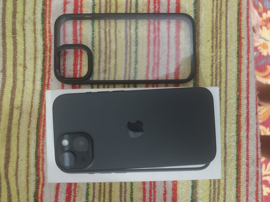 iPhone 15  с гарантией