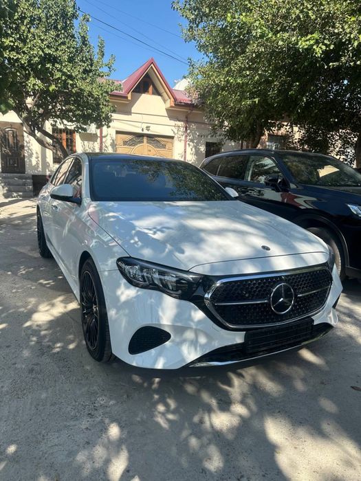 Mercedes Benz W 214 E200