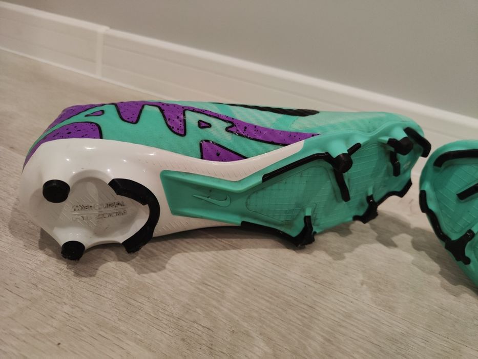 Бутонки Nike  Mercurial Zoom Vapor 15 Academy номер 42.