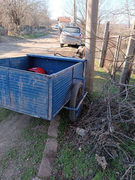 Продавам мотофреза със ремарке