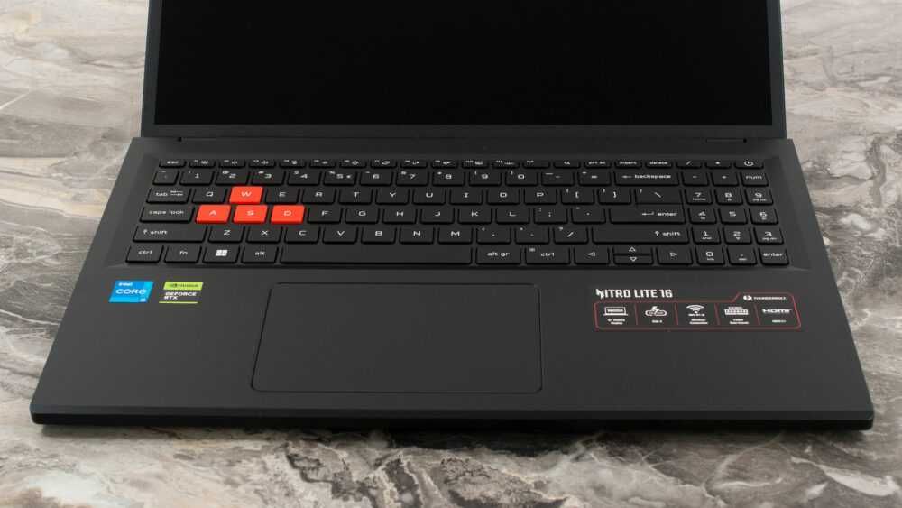 Acer Nitro Lite 16" IPS 165Hz i7-13620H 16GB DDR5 512GB RTX 4050 6GB