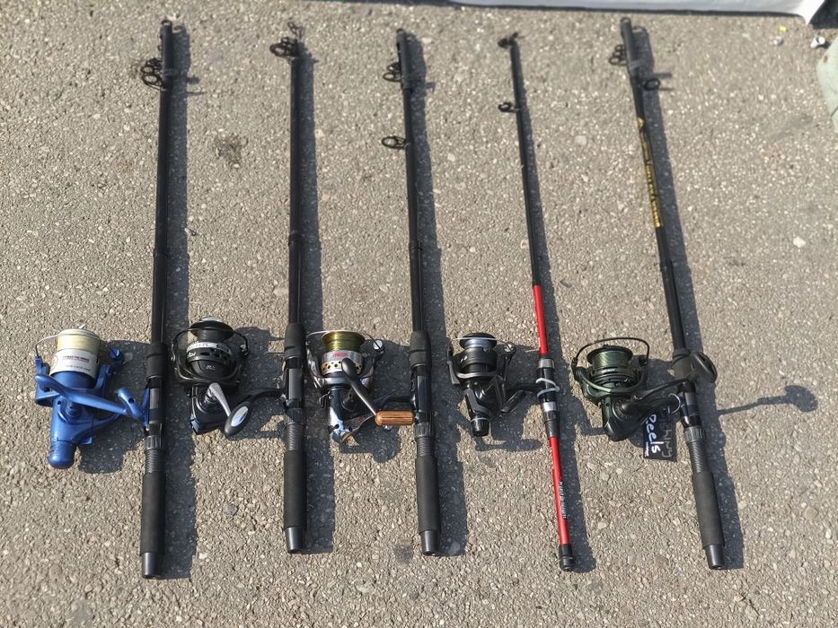 Set 5 Lansete Telescopice 2.10m cu Mulinete - Pregătite de Pescuit
