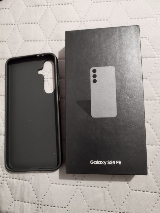 Vând telefon Samsung Galaxy S 24 FE