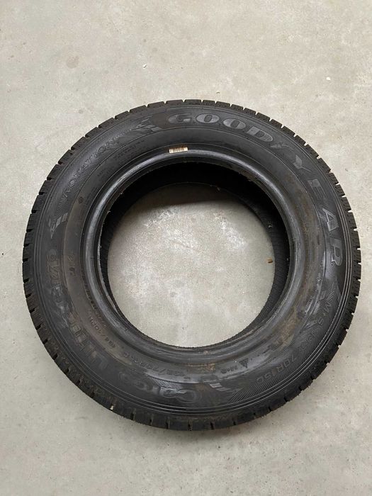 Cauciucuri/Anvelope iarnă Good Year 195/70R/15C - Cargo - 300 lei buc.