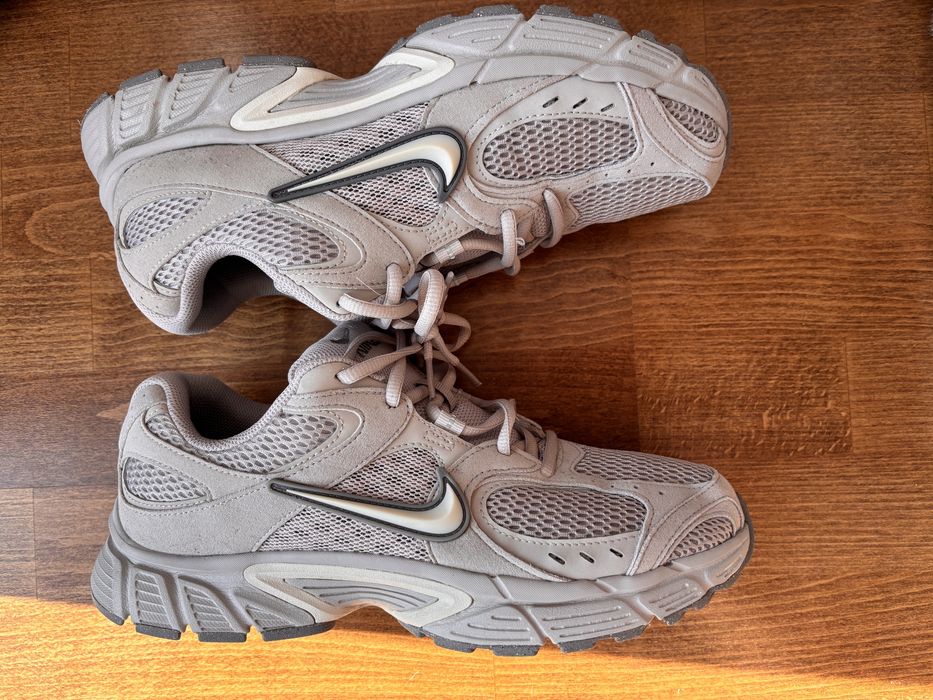 Sneaker low 'V5 RNR' Nike 43