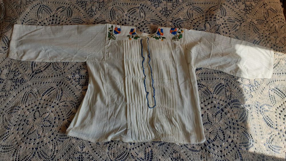 Ризи от народна носия - 2 броя