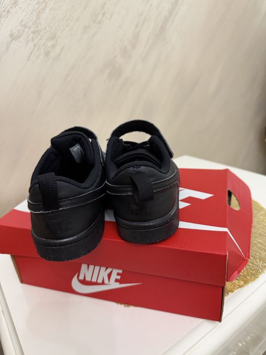 Nike obuvki detski