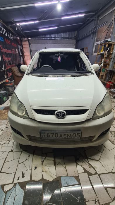 Лобовые стекло на все марках