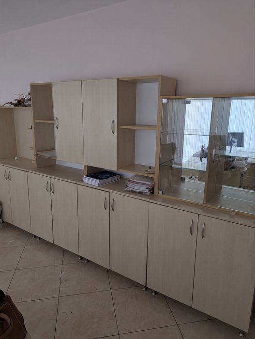 Офис мебели — пълно обзавеждане, отлично състояние