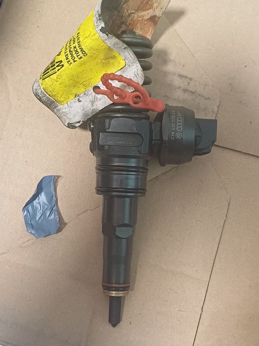 Injectoare 038130073AN 1.9 TDi 2000 - 2005 96 kw 130 cp AVF Audi A3