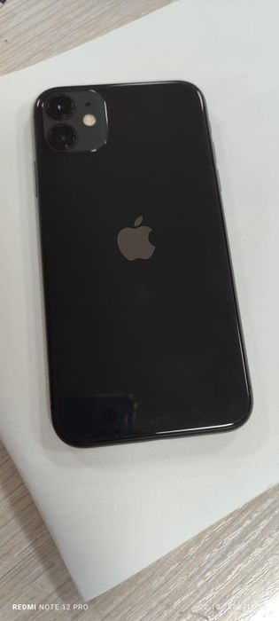 Айфон 11  64 гб   Батарея 87%