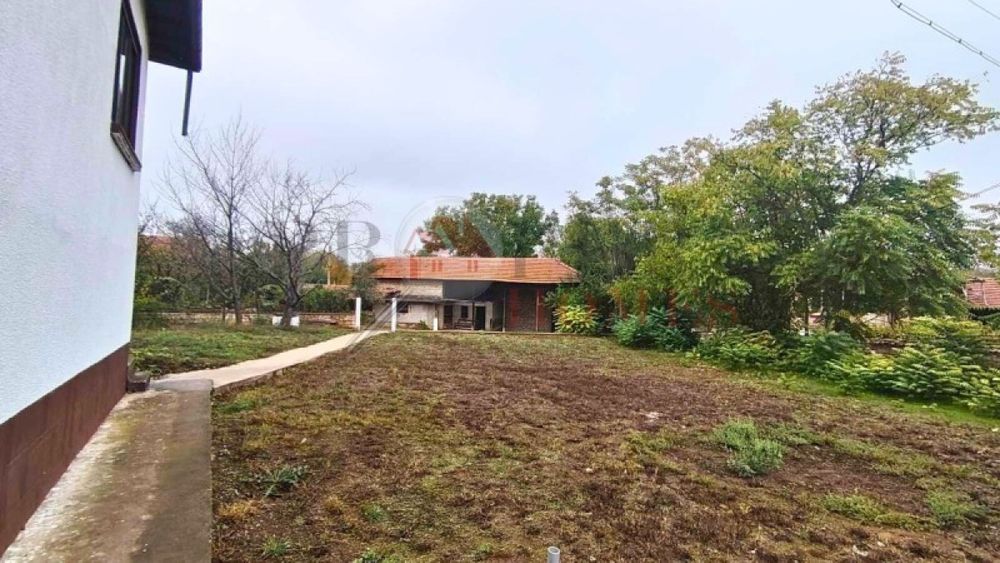 Продава се Къща в с. Полски Сеновец, Област Велико Търново - 90 кв.м за 249 €/кв.м - Снимка #12