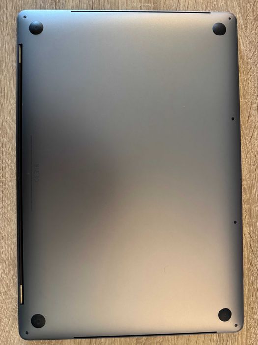 MacBook Pro 16” 2019 | i7 | 32GB RAM | 512GB SSD | Radeon Pro