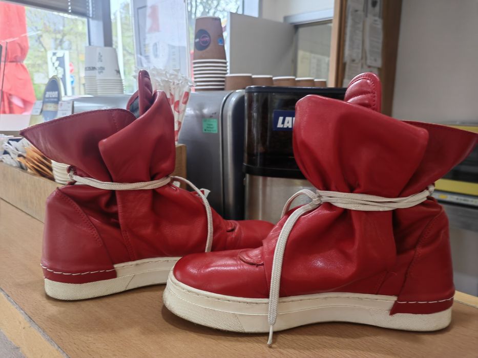 Уникални кецове Stella