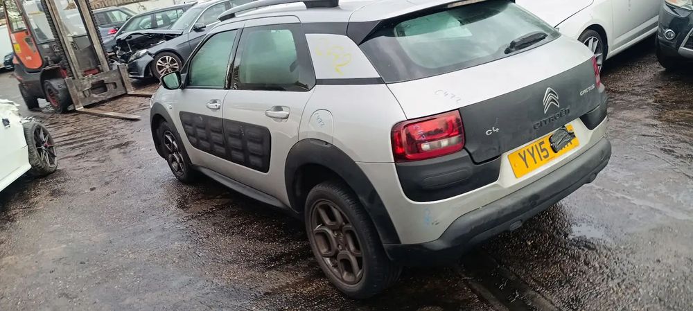 Dezmembrari / Dezmembrez Citroen C4 Cactus 1.6 HDI DV6FD cutie viteze manuala cod culoare EZR