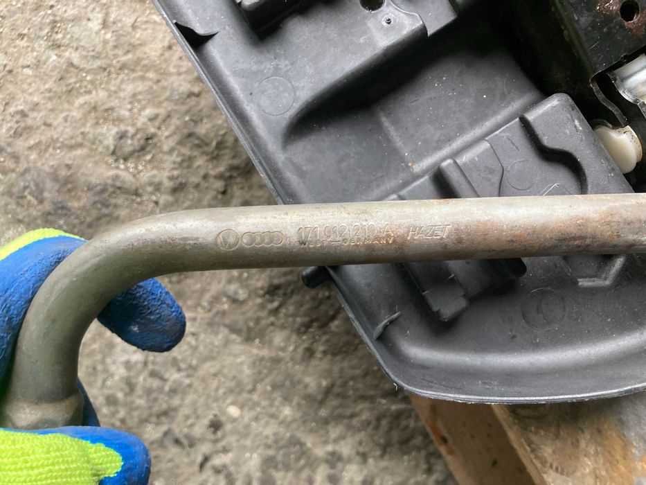 Крик за Кола Крик за Volkswagen Polo+Органайзер Оригинал